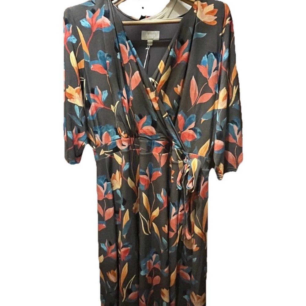 Plus size 2X RYLLACE Luxury Faux Wrap Jersey Dress Gray w Pink & Blue Flowers